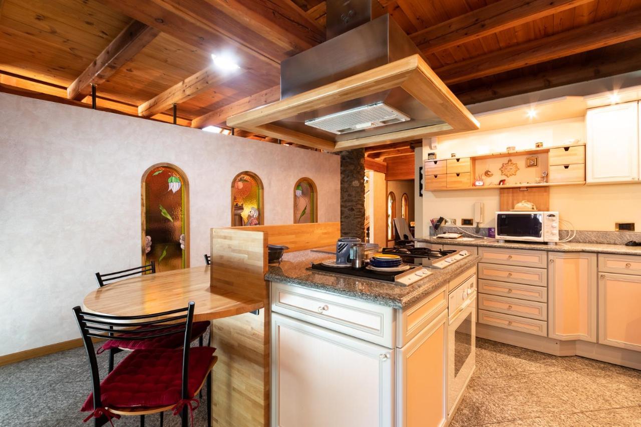 L'Atelier Du Temps - Woodstone Villa Aosta Exterior photo